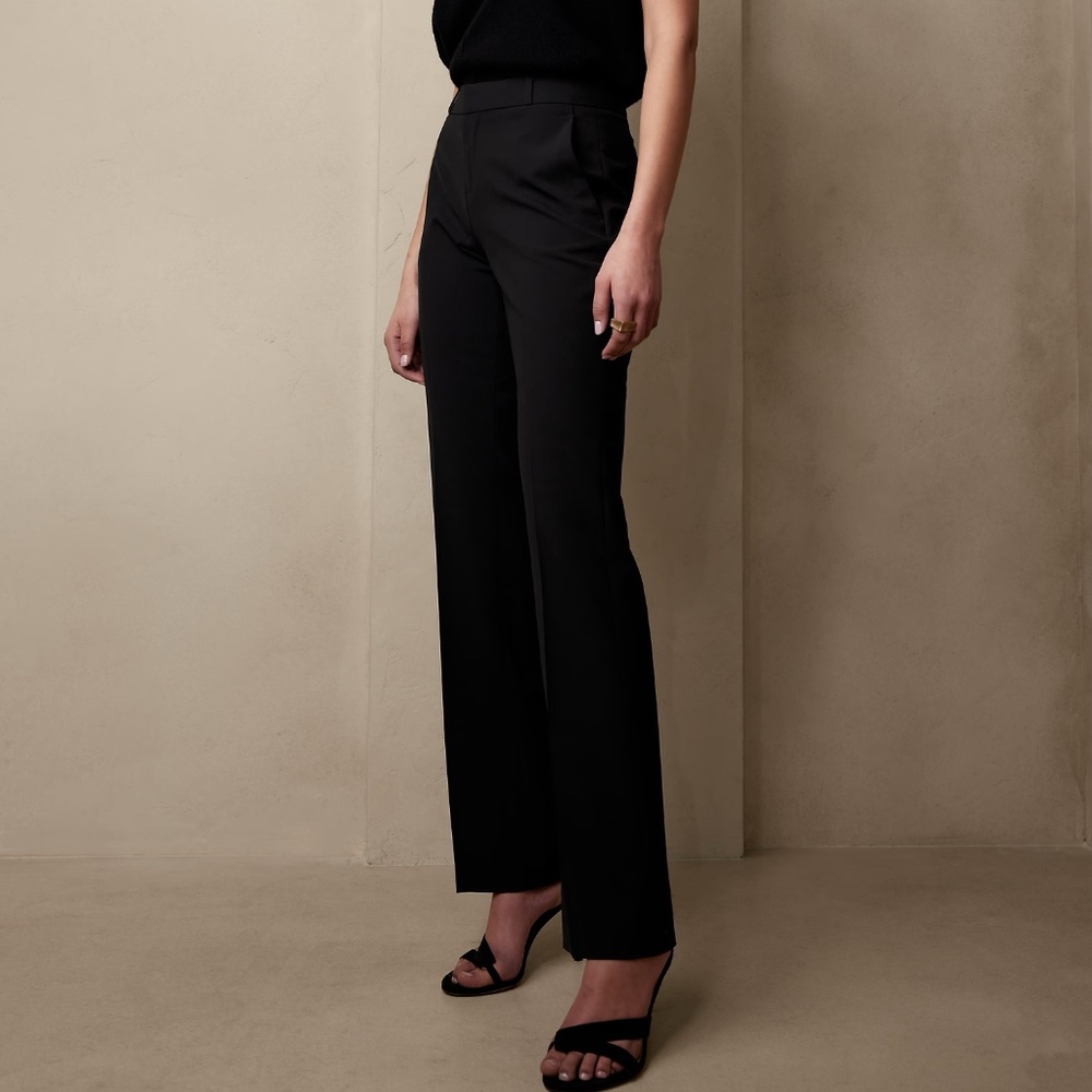 NWT Banana Republic Logan Bootcut-Straight Wool-Blent Pant in Black 4r